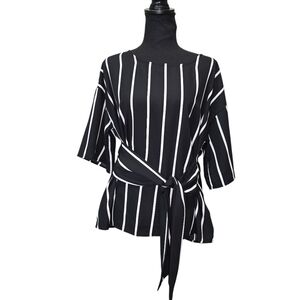 ⭐️West Kei Black White Striped Front Tied Blouse Sz M